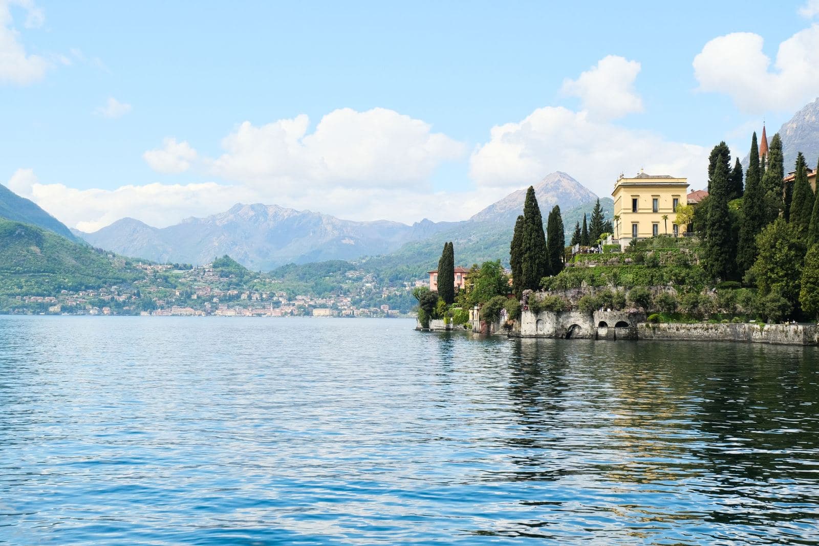 Villa and gardens on the lakeside in Varenna
