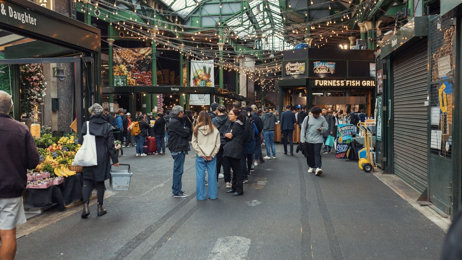 Überdachte Halle des Borough Market