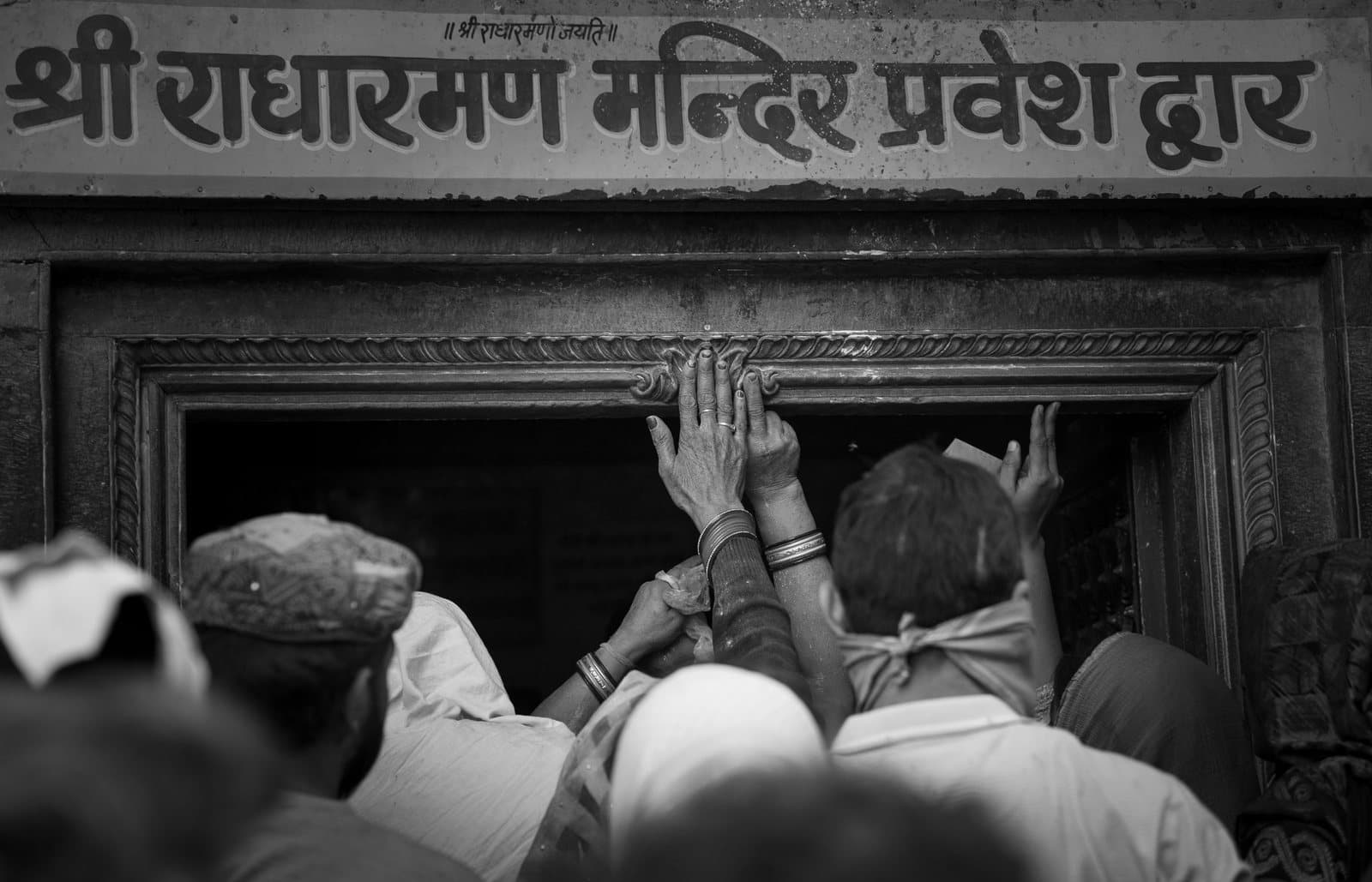 Devotees reaching towards the entrance of Radha Raman Temple, Vrindavan