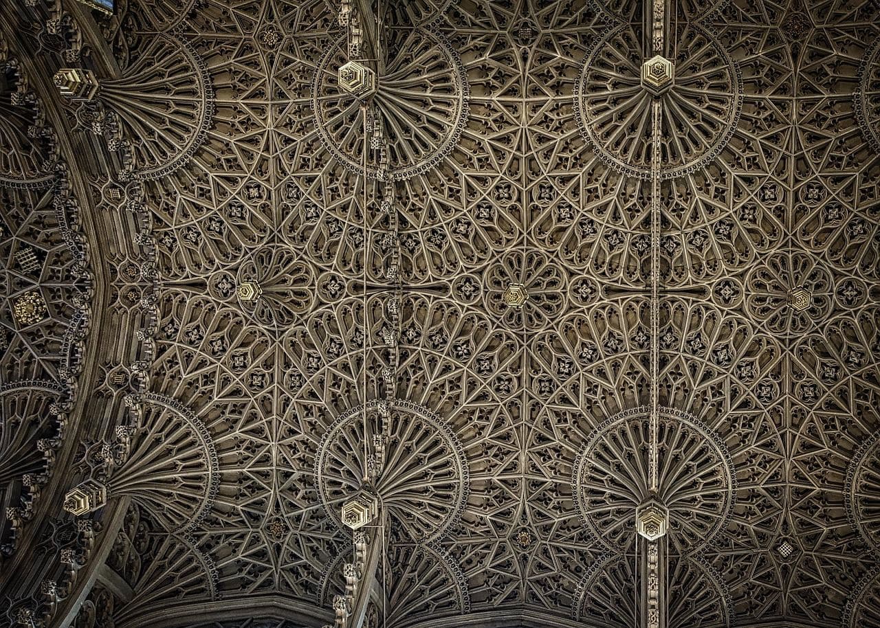 Soffitto con volte a ventaglio all'interno dell'Abbazia di Westminster